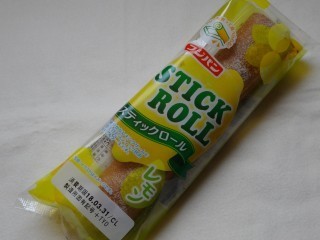 フジパン スティックロール レモン.jpg