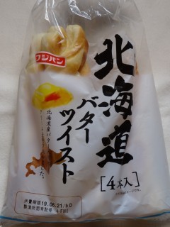 フジパン 北海道バターツイスト(4本入).jpg