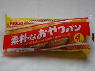 フジパン 素朴なおやつパン(4個入).jpg