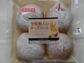 ヤマザキ 全粒粉入りチーズロール(4個入).jpg