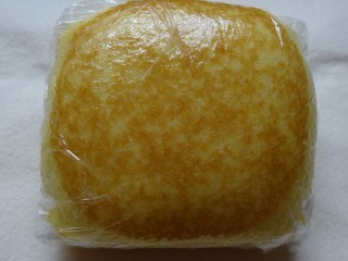 ヤマザキ 熟成厚焼きたまご風蒸しぱん.jpg