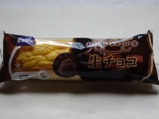 Pasco おいしいシューロール 生チョコ.jpg